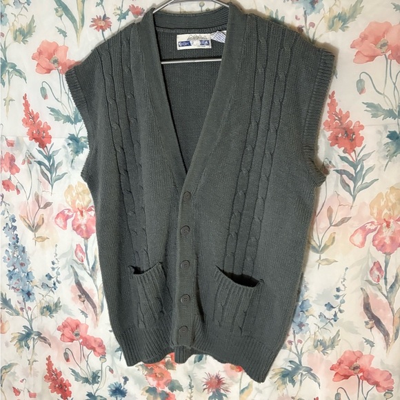 Vintage High Sierra Gray Ribbed Knit Cardigan Sweater Vest - Picture 2 of 8